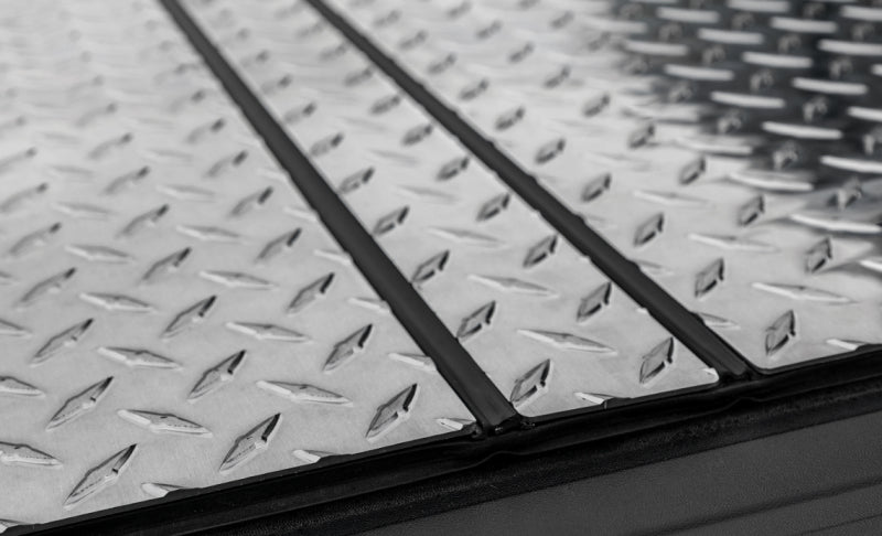 Access LOMAX Tri-Fold Cover 05-20 Nissan Frontier w/ 5ft Bed - Diamond Plate